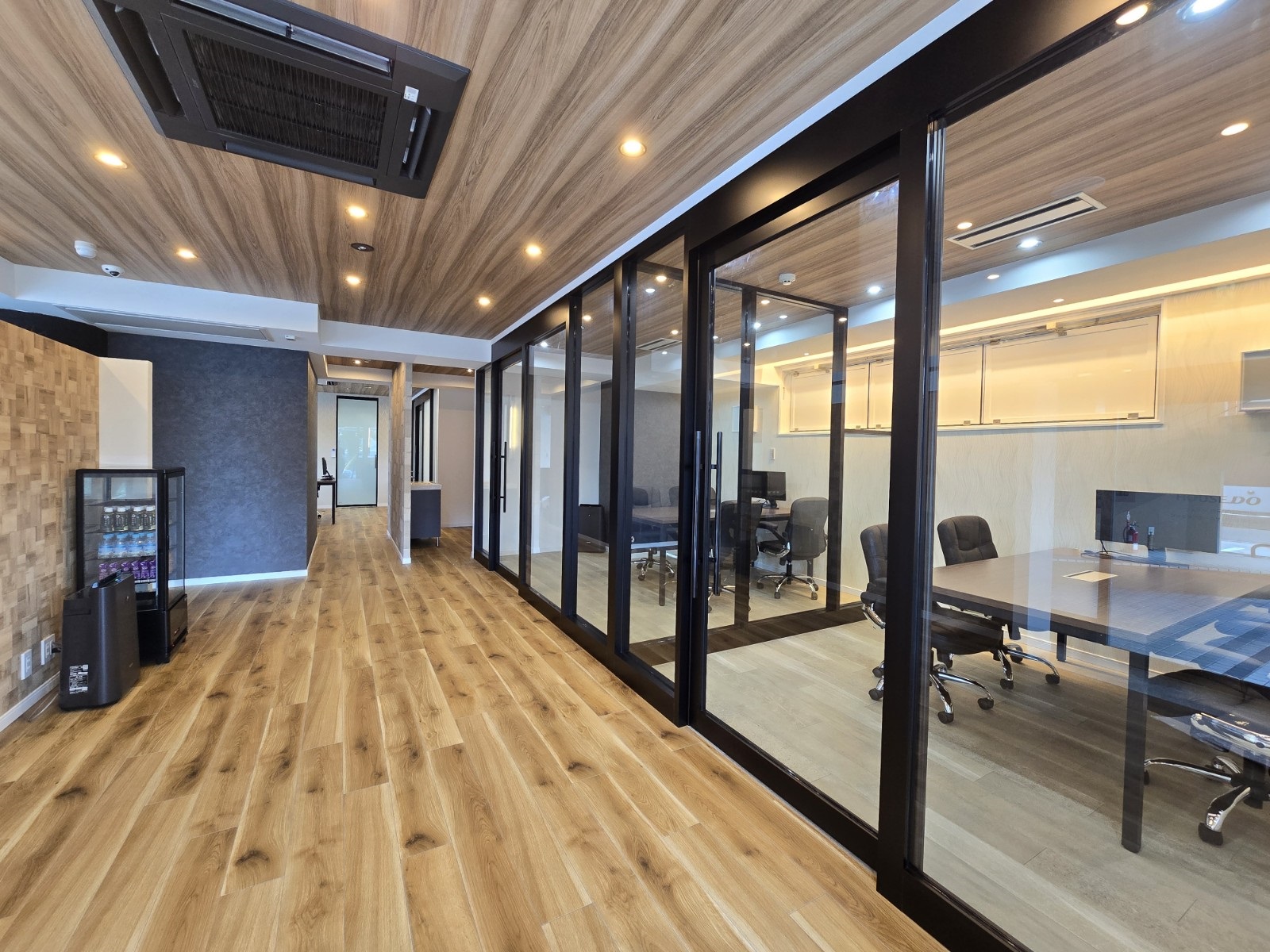 落ち着いた雰囲気の店内です。